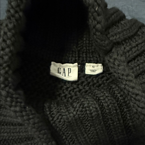 GAP Black Sleeveless Turtleneck Sweater - Picture 4 of 4